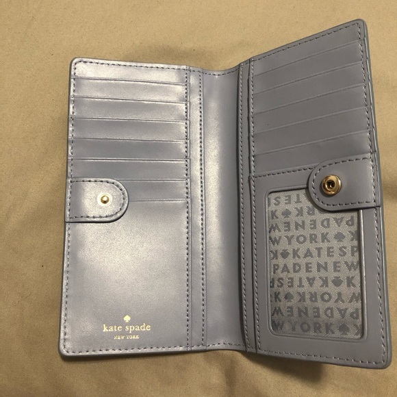 Authentic kate spade wallet - Picture 3 of 3